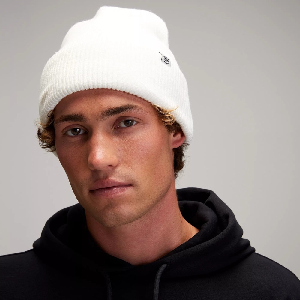Alpine Design White Beanie